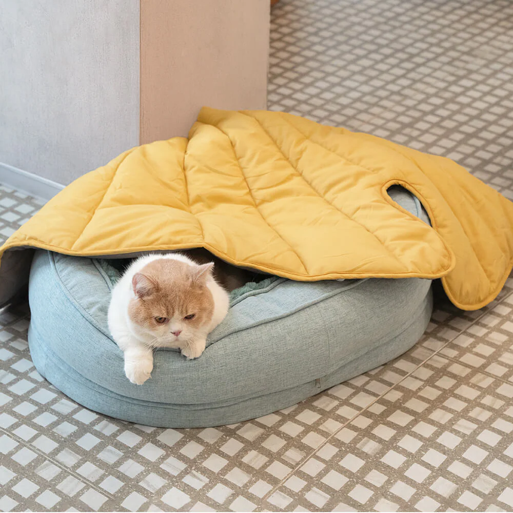 Leaf Shape Dog Blanket With Donut Dog Bed Luxury Dog Gifts - Image 3