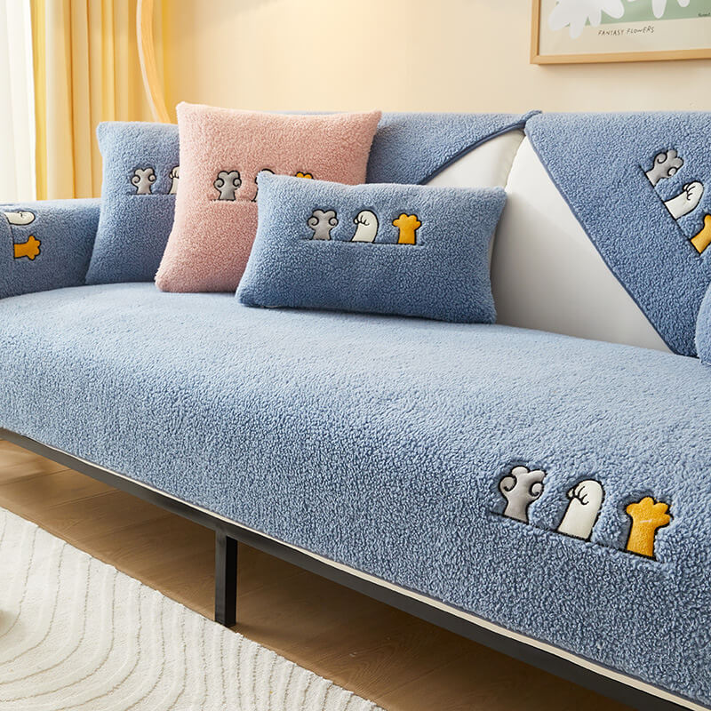 Lovely Cat's Paw Sherpa Fleece Anti-Slip Couch Cover - Image 4
