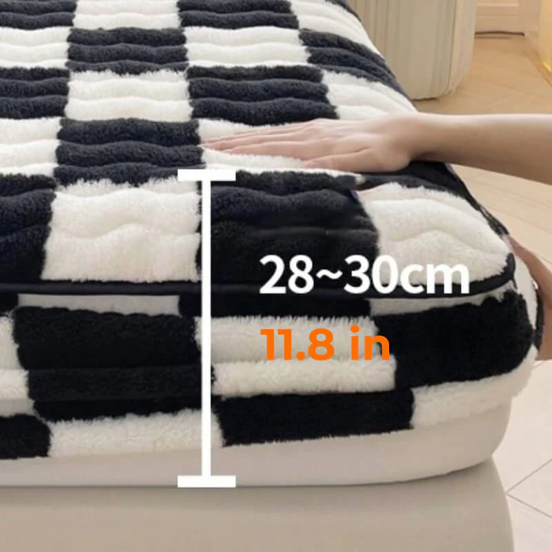 Milk Velvet Checkered Bedding Fitted Sheet Mattress Cover - Image 3