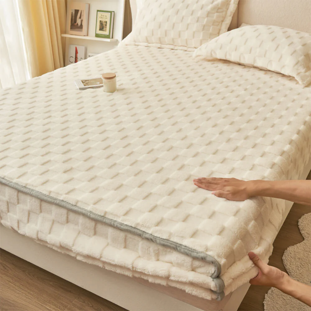 Premium Soft Checkerboard Plush Fitted Sheet Mattress Cover - Image 13